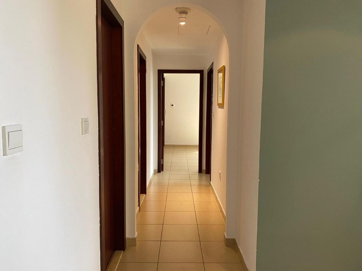 Al Mashreq Huge 2 Bedroom Rimal 1 ドバイ エクステリア 写真